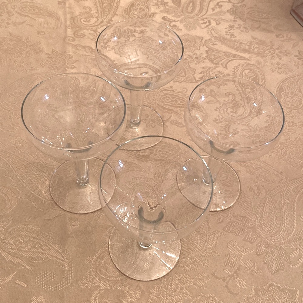 Vintage Hollow Stemmed Coupe Wine/Glasses